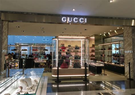 gucci holt renfrew|gucci montreal outlet center.